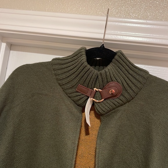 New Anthropologie Green Sweater Poncho - Picture 7 of 12